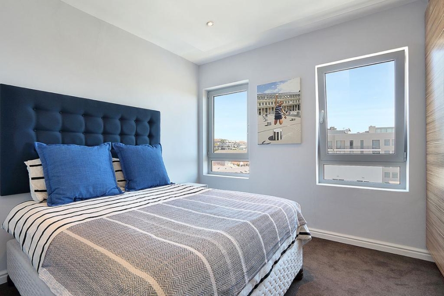 To Let 3 Bedroom Property for Rent in Green Point Western Cape